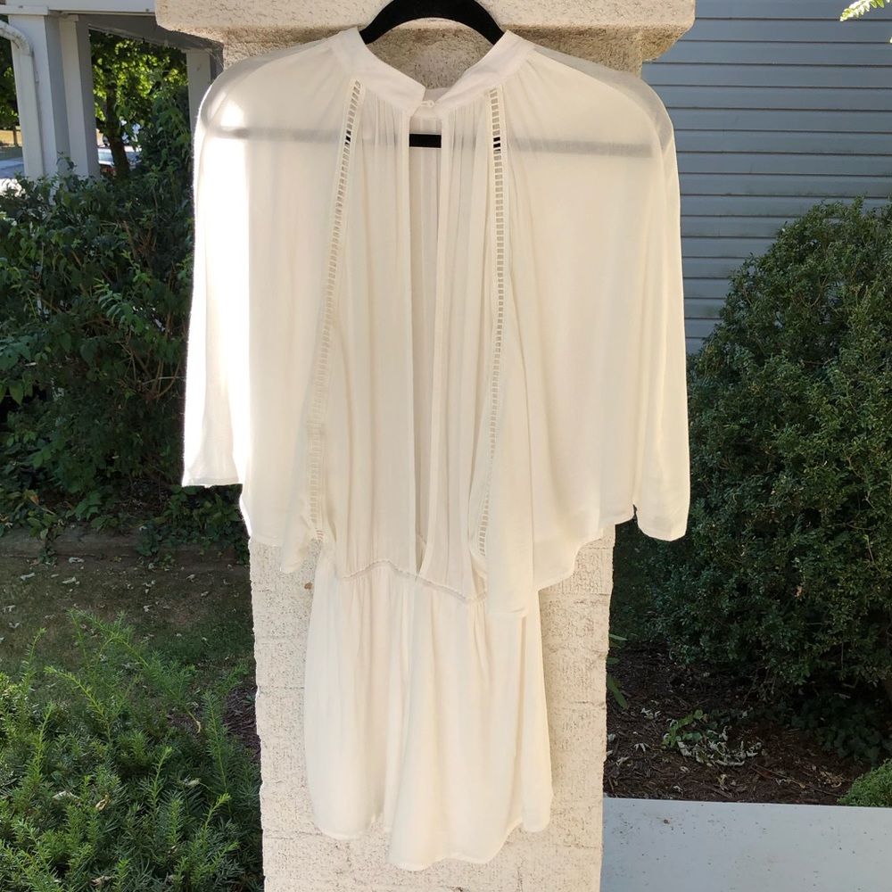 Honey Punch white romper with batwing sleeves - Picture 2 of 8